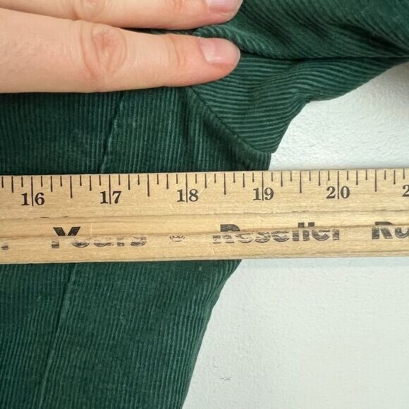 VTG Eger Germany Women's 8 Green Corduroy Button Down Shirt Top Fairy Whimsical - Picture 8 of 16